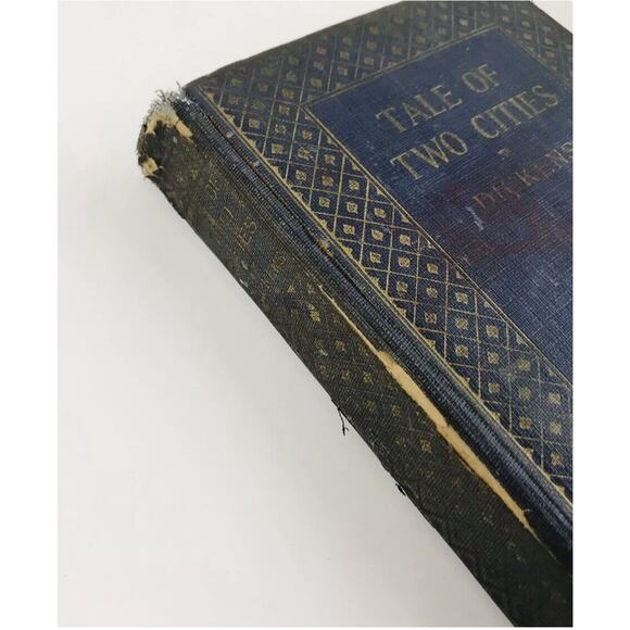 A Tale of Two Cities by Charles Dickens Vintage Antique Kingsport Press No Date - Picture 2 of 12